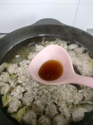 白菜粉丝肉圆汤的做法 步骤19