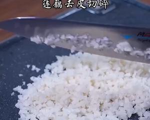 莲藕蒸肉饼的做法 步骤1