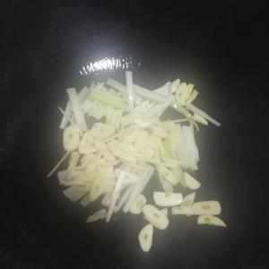 鲜掉牙的肉丝炒茭白的做法 步骤7