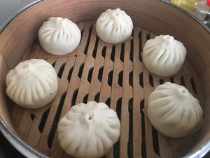 一发香菇青菜包，很详细。 （附提褶视频）的做法 步骤27