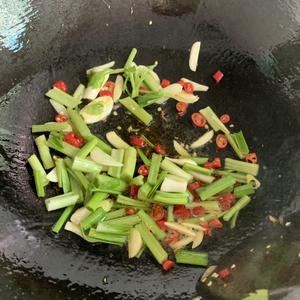 很嫩的小炒芹菜黄牛肉的做法 步骤6