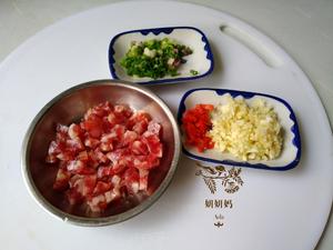 腊肠粉丝蒸娃娃菜(花开富贵)的做法 步骤4
