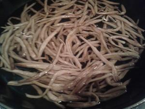 黄花菜瘦肉汤的做法 步骤1