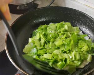 生菜鸡蛋卷饼的做法 步骤7