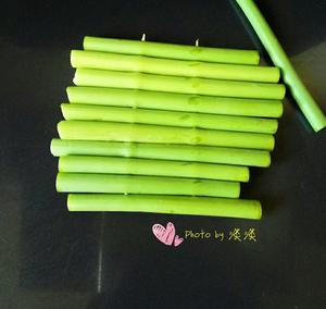 蔬菜盘饰拼盘摆盘（蒜苔小花篮）的做法 步骤2