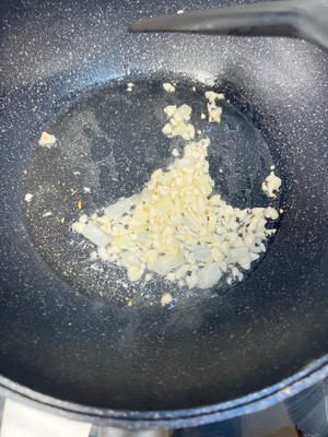 蒜薹炒虾仁「下饭神器」的做法 步骤3