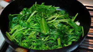 蒜蓉空心菜的做法 步骤4