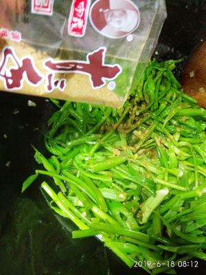 豆豉炒空心菜梗的做法 步骤8