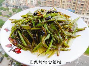 豆豉炒空心菜梗的做法 步骤14