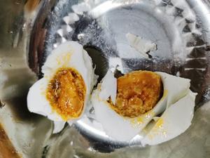 芥菜豆腐咸蛋鱼汤的做法 步骤10