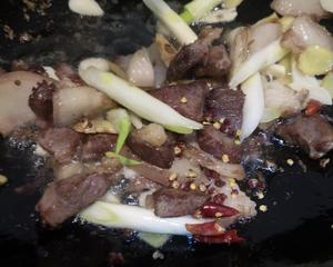 干锅猪头肉的做法 步骤7