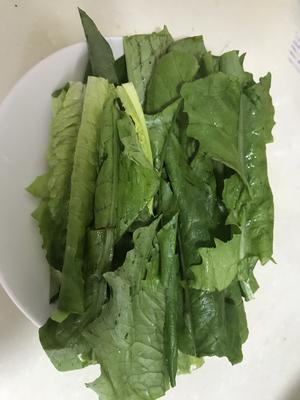 零失败-豆豉鲮鱼油麦菜的做法 步骤1