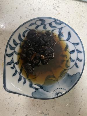 毫无难度的豆豉鲮鱼炒油麦菜的做法 步骤4