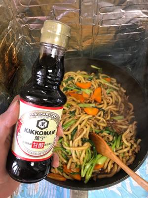 万字甘醇酱油菜谱~~肉丝炒面的做法 步骤9