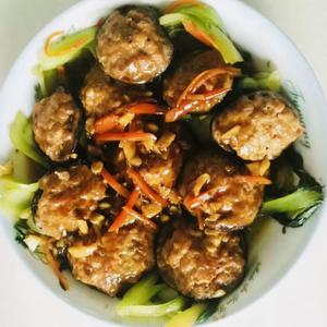 油菜香菇肉丸的做法 步骤7