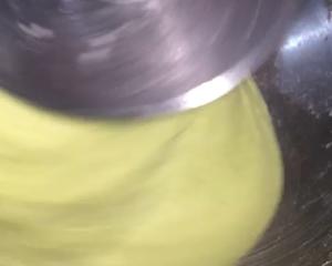 油菜心汁肉松吐司的做法 步骤3