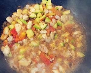 油菜豆腐虾仁西红柿西葫芦白菇汤?的做法 步骤5