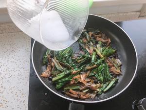 豆豉鲮鱼油麦菜的做法 步骤6