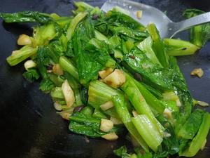蒜蓉油麦菜的做法 步骤4