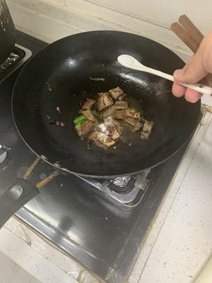 豆豉鲮鱼油麦菜的做法 步骤11