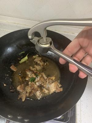 豆豉鲮鱼油麦菜的做法 步骤14