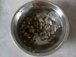 猪肉荠菜鲜虾大馄饨的做法 步骤5