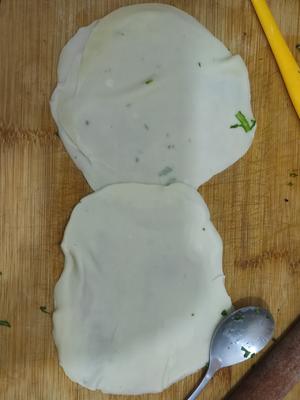 荠菜芝麻煎饼的做法 步骤1