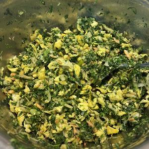 鲜掉眉毛荠菜饺子的做法 步骤8