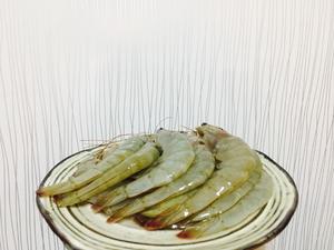 甜豌豆虾仁中餐厅版的做法 步骤1