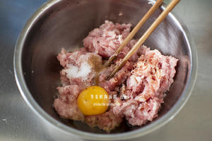 春日食鲜｜荠菜鲜肉汤圆的做法 步骤2