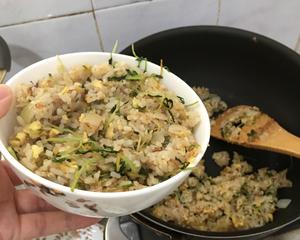 【天气之子】阳菜炒饭（豆苗薯片炒饭）的做法 步骤10