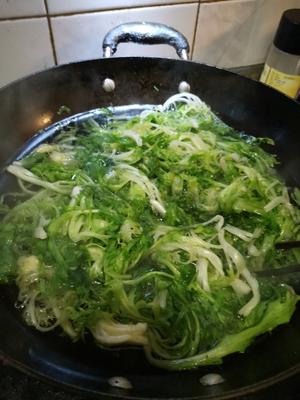 白灼苦菊的做法 步骤3