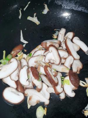 入味的香菇油菜的做法 步骤7