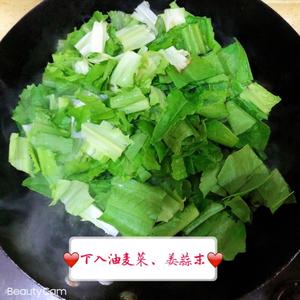 豆豉鲮鱼炒油麦菜的做法 步骤3