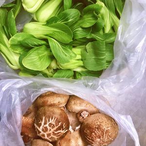 青菜不用再炒着吃【香菇油菜】的做法 步骤1