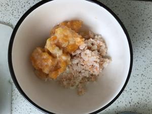 宝宝辅食山药胡萝卜小虾饼➕油麦菜数字意面的做法 步骤3
