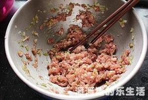 苦苣香菇玉米面贴饼子的做法 步骤11