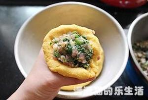 苦苣香菇玉米面贴饼子的做法 步骤13