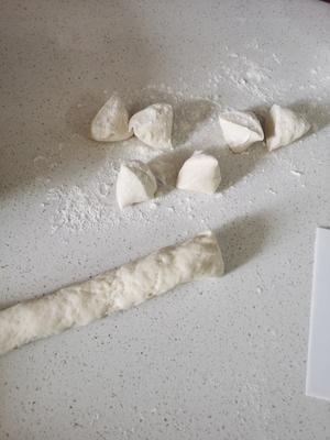 发面，荠菜包子的做法 步骤7