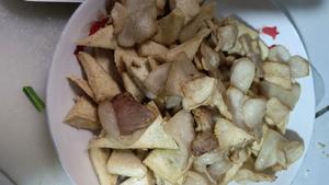 蒜苗炒豆腐的做法 步骤2
