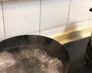 冬天最爱的荠菜鲜肉饺子，快来和我一起做吧！的做法 步骤5