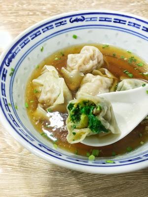 汤锅菜肉馄饨（荠菜青菜馅，纯肉馅附冷馄饨沾酱配方，附肉馅制成法）的做法 步骤11