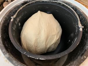 五花肉香菇青蒜苗酱肉包的做法 步骤6