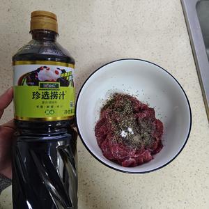 特色健身减脂餐丨豆芽牛肉汤的做法 步骤2