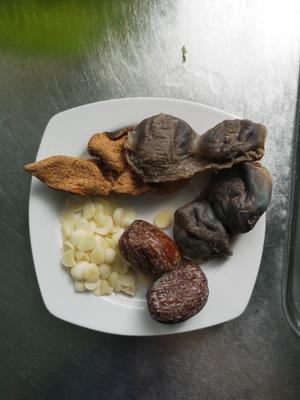 广东靓汤西洋菜煲生（乌）鱼的做法 步骤2