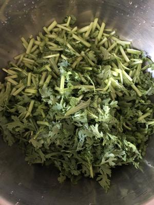 河南蒸菜（茼蒿）的做法 步骤2