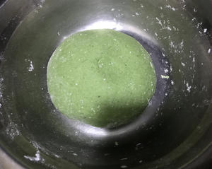 菠菜黑芝麻双色馒头的做法 步骤3