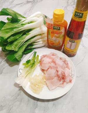 超香腩肉片炒白菜+太太乐鲜鸡汁芝麻香油的做法 步骤1