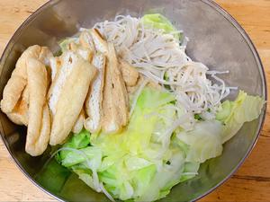 1年7本食谱100道菜，之95：醋拌芝麻卷心菜的做法 步骤13