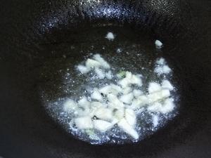 蒜蓉炒迟菜心的做法 步骤3
